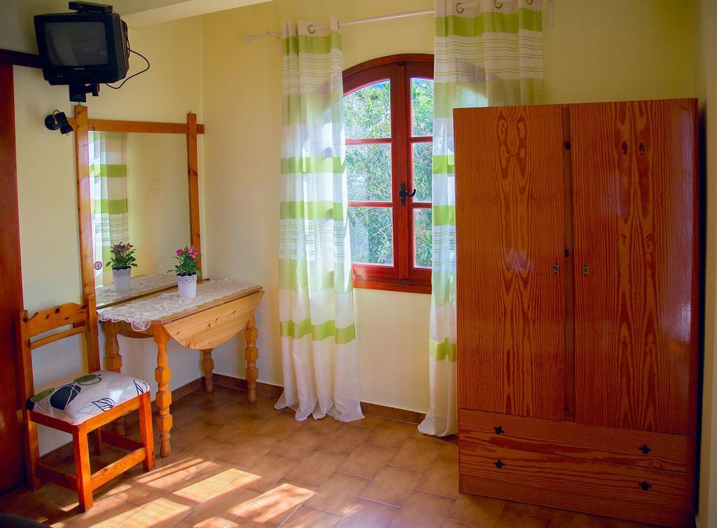 Villa Mikra Asia Poros Town Zewnętrze zdjęcie